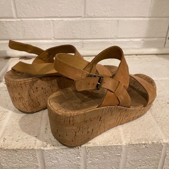 Korks Cute Brown Wedges Size 8 - Picture 5 of 7